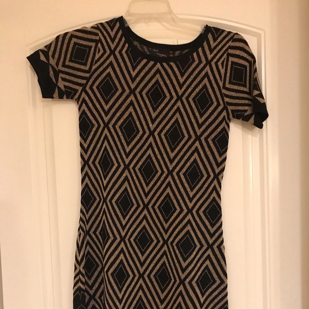 Perfect holiday sweater dress! - Picture 2 of 4